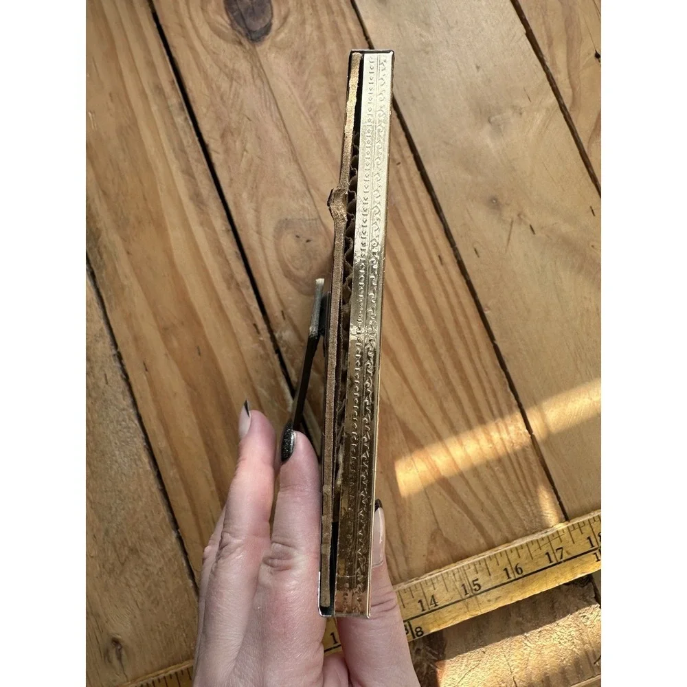 Vintage Brass Gold Tone‎ Metal Picture Photo Frame With Elder Women Photo